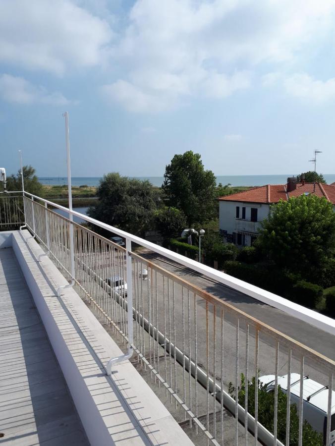 Bed and Breakfast R&B Manga Rosas à Lido di Dante Extérieur photo